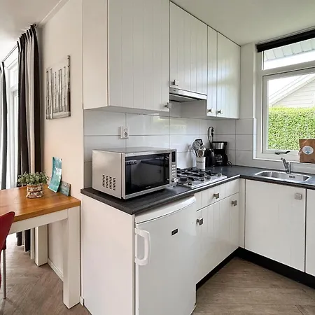 펜션 2 Bedroom Cozy In
