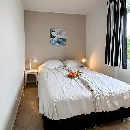 2 Bedroom Cozy In 노르트베이크